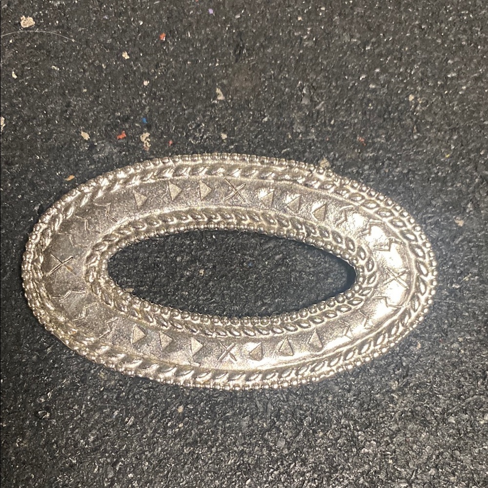 Silver Western Oval Textured Brooch